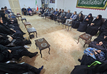 دیدار دانشگاهیان کازرون با امام جمعه شهرستان