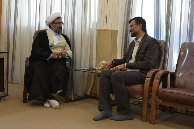 دیدار رئیس دانشگاه سلمان فارسی کازرون با امام جمعه کازرون