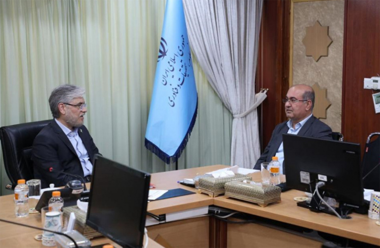 چشم‌اندازهای توسعه‌ای دانشگاه سلمان فارسی کازرون، روی میز گفتگوی مشترک وزیر علوم و نمایندۀ شهرستان‌های کازرون و کوهچنار