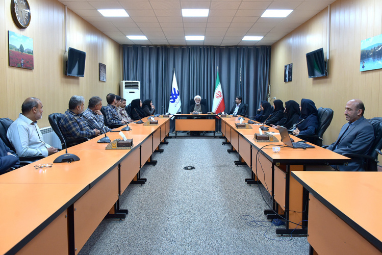 کارگاه آشنایی با قوانین و مقررات رسیدگی به تخلفات اداری کارکنان برگزار شد