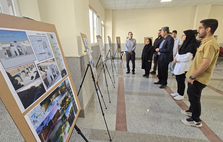 نمایشگاهی از اسکیس و طراحی دست دانشجویان رشتۀ شهرسازی دانشگاه سلمان فارسی کازرون برپا شد