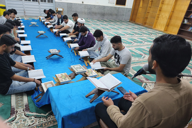 برپایی محفل انس با قرآن در دانشگاه سلمان فارسی کازرون