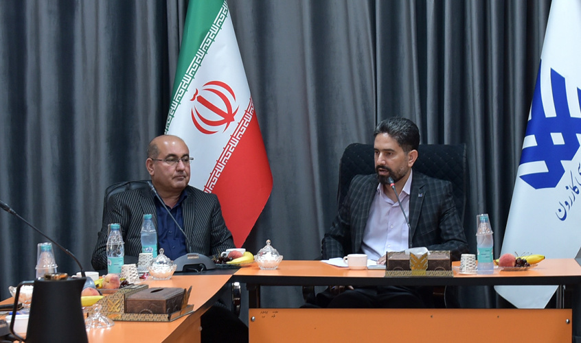 نشست مشترک نمایندۀ کازرون و کوهچنار در مجلس شورای اسلامی با رئیس و جمعی از دانشگاهیان دانشگاه سلمان فارسی کازرون