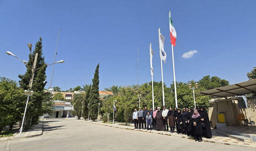پرچم پرافتخار ایران اسلامی در دانشگاه سلمان فارسی کازرون به اهتزاز درآمد
